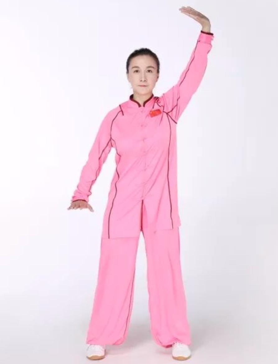 八段锦动作详解_八段锦全套动作图解_中医养生功法八段锦