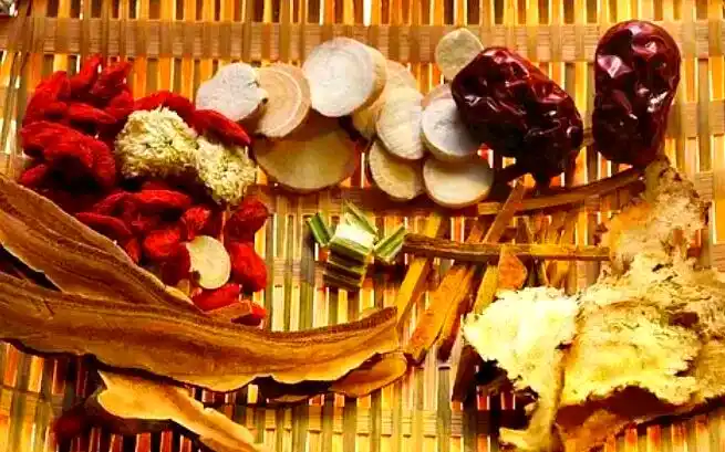 芋头健脾润肠散结_冬季养生芋头功效_冬季应季芋头药膳