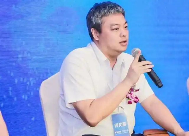 科技趋势人工智能前沿_人工智能发展趋势及困境_人工智能企业商业落地