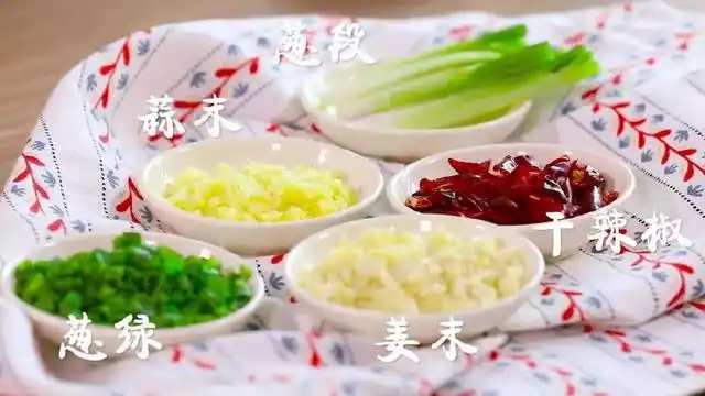 螺蛳食疗_螺蛳营养价值功效 清蒸爆炒螺蛳食谱 螺蛳清洗烹饪注意事项