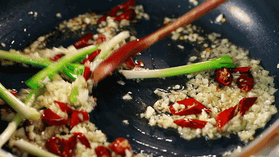 螺蛳营养价值功效 清蒸爆炒螺蛳食谱 螺蛳清洗烹饪注意事项_螺蛳食疗