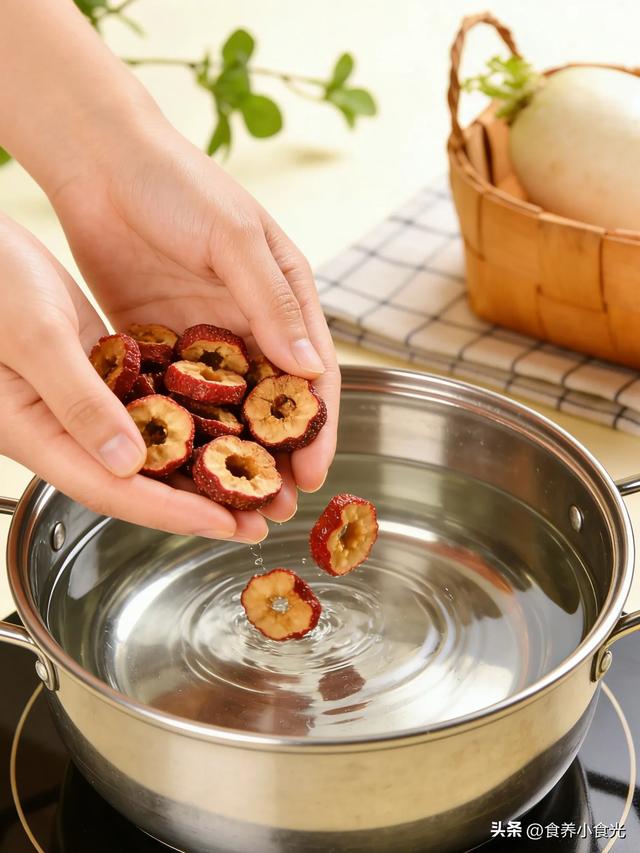 治积食食疗方_白萝卜山楂水做法_白萝卜养胃偏方