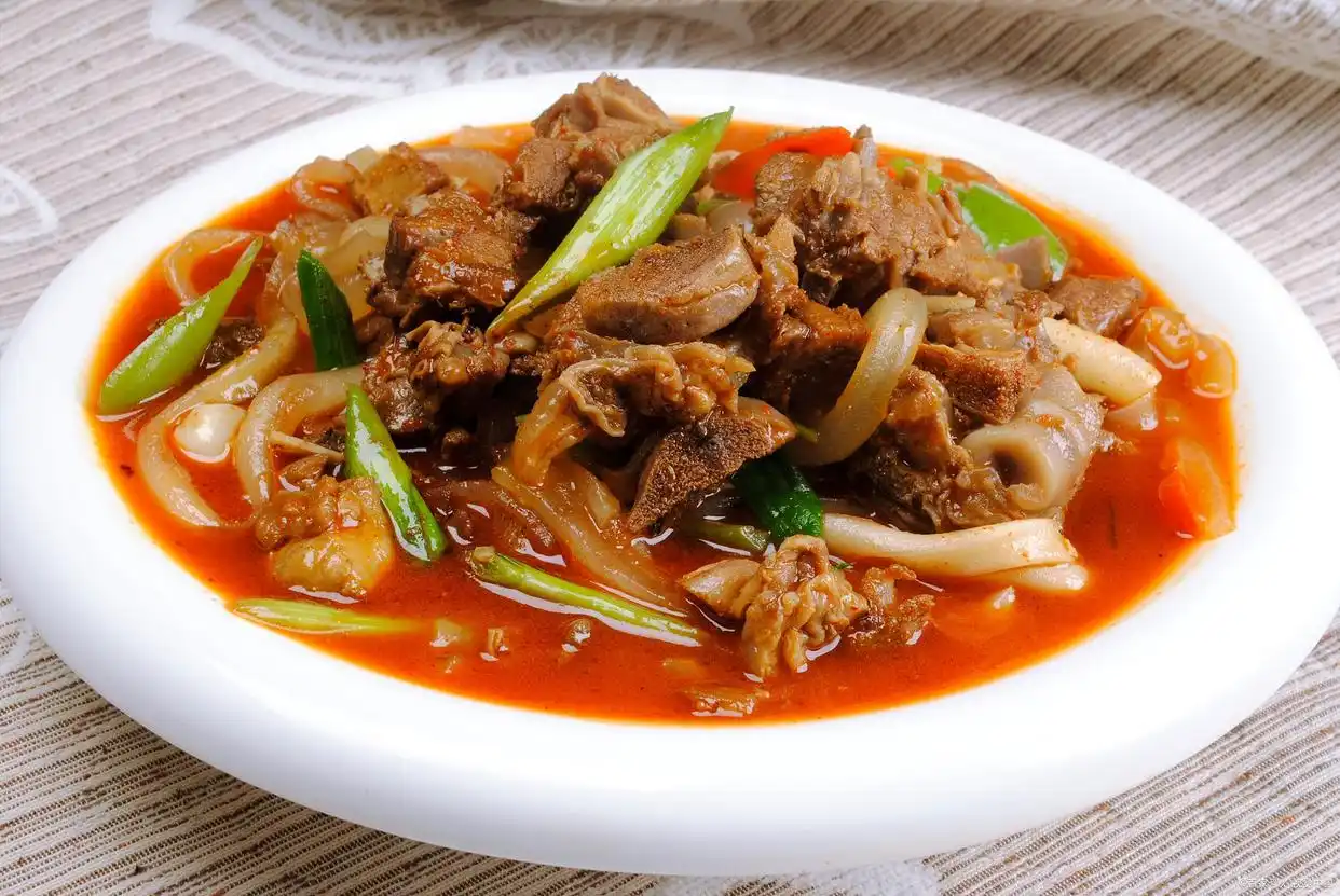 广州药膳羊肉汤制作方法_羊肉汤药膳_药膳羊肉汤食材选择