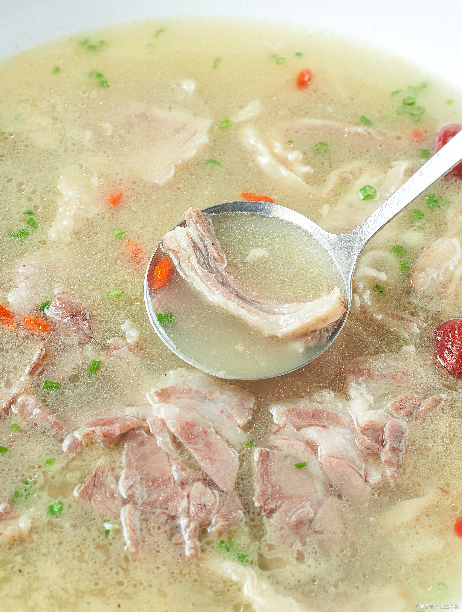 羊肉汤药膳_羊肉萝卜汤配伍原理_羊肉萝卜汤养生智慧