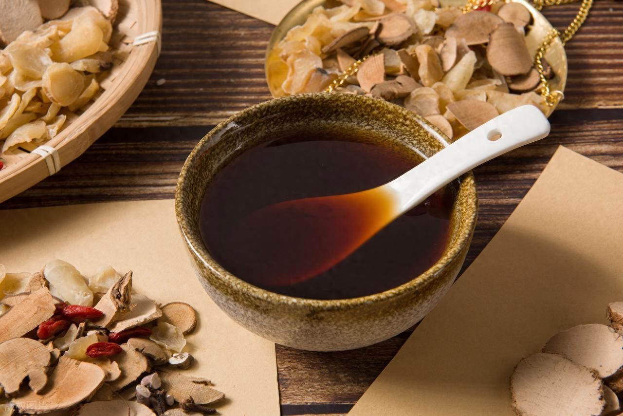 中医入门牙龈出血_牙龈萎缩 牙齿松动 中医固齿