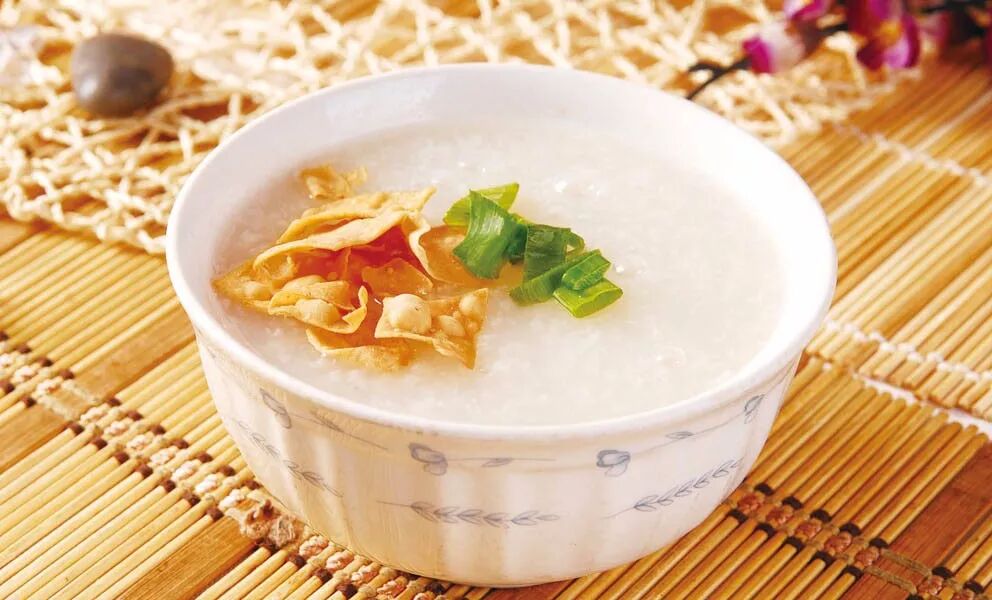 羊奶脂肪颗粒细小吸收快_羊奶营养丰富营养物质_羊奶布丁食疗