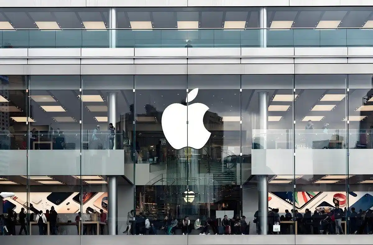 苹果市值蒸发8000亿_史上第二惨 苹果市值一夜蒸发逾万亿_英伟达超越苹果市值