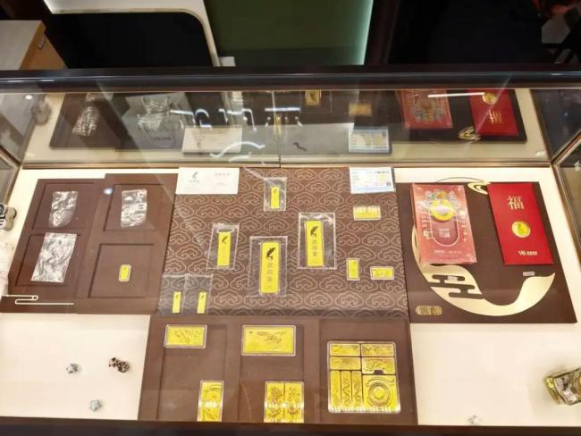 投资金条回购价格_黄金投资增值案例_5年前买的2700克金条卖出赚近196万