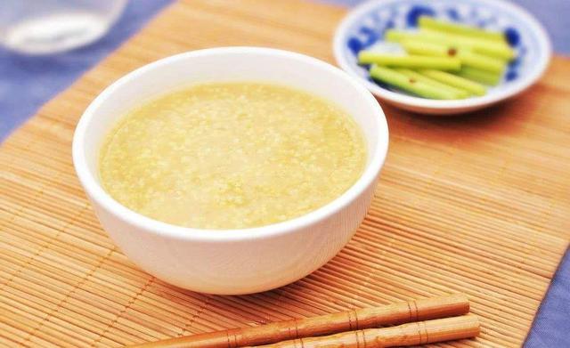 小米粥对血糖的影响_小米粥养胃功效_中医糖尿病小米养护