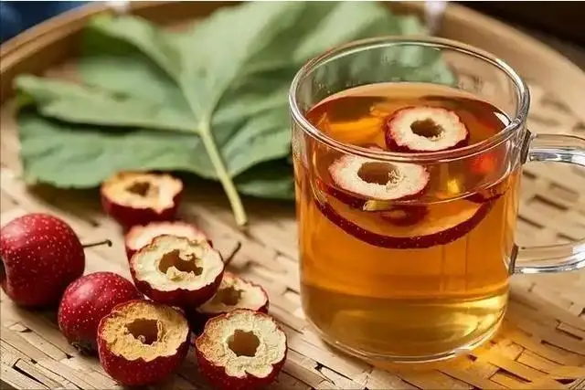 糖尿病患者喝山楂水好处_山楂水对血糖血脂的影响_中医糖尿病山楂茶