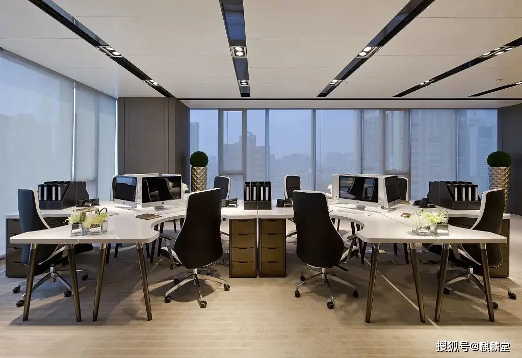 办公室摆设原则_办公桌尺寸风水学_办公室风水布局