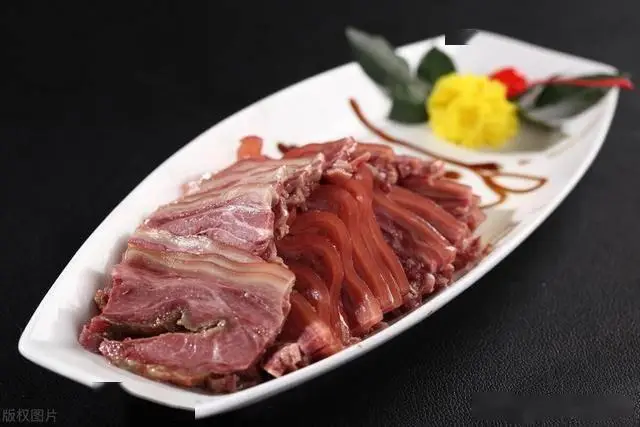 驴肉营养价值_驴肉功效作用_驴肉火烧食疗