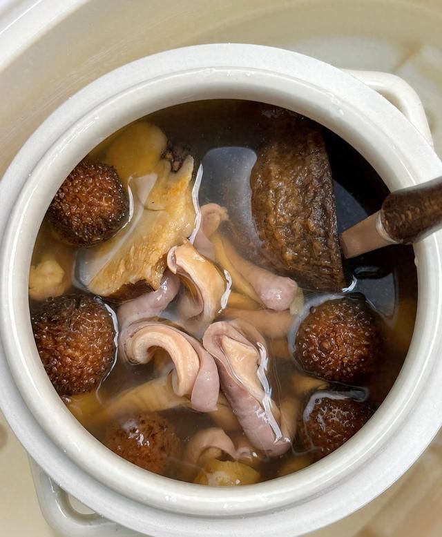 养胃食谱 猪肚鸡汤 山楂红枣苹果茶_调理肠胃食疗菜谱