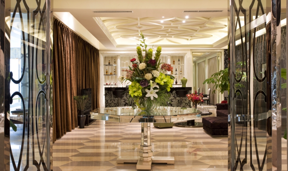 客厅挂画选择_家中挂画风水讲究_民间风水客厅挂画颜色