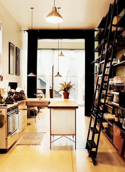 提升健康运势的家居布置_客厅风水布局_民间风水客厅挂画颜色