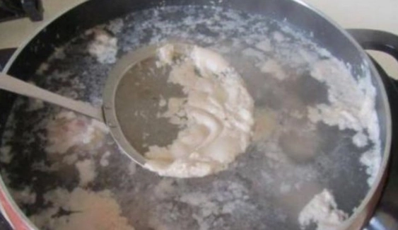 浮沫是脏东西还是精华_炖肉浮沫是营养精华还是脏东西_炖肉浮沫