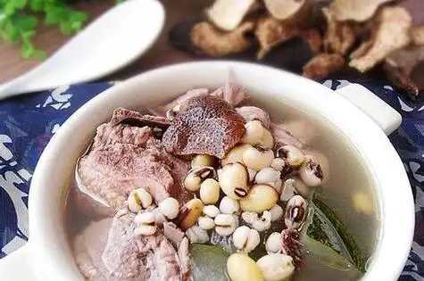 春季养生汤品推荐_五黑汤补肾养血_春季滋阴养生药膳