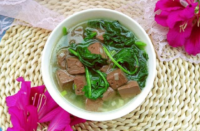 春季滋阴养生药膳_春季养肝食谱_春季饮食调养