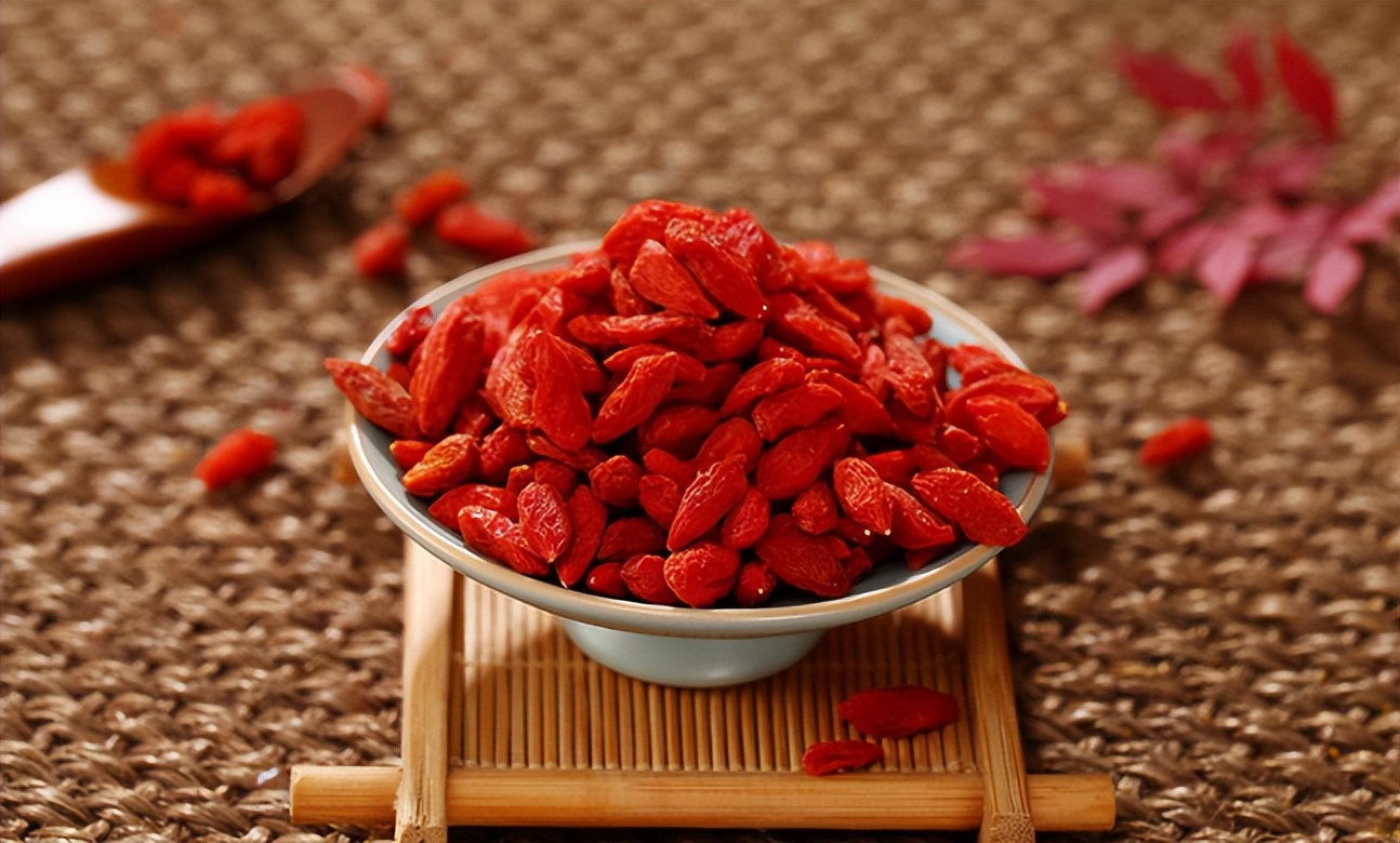 中医体质调理综合疗法_阴虚体质 滋阴要药 中医调理