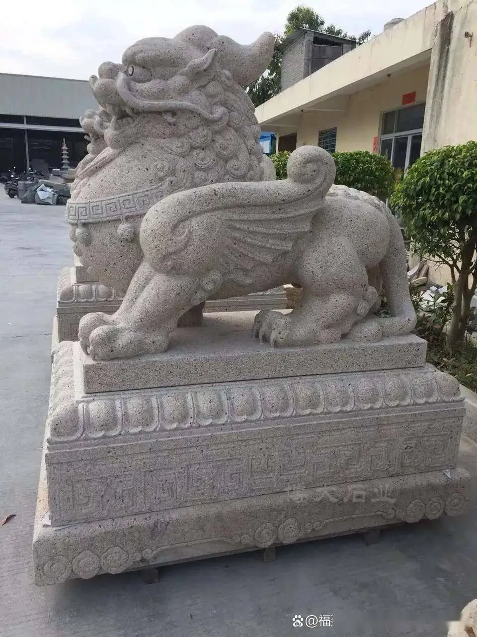 石雕貔貅门口摆放风水禁忌破解方法_貔貅摆放风水禁忌与破解技巧_貔貅化解尖角煞摆放风水学