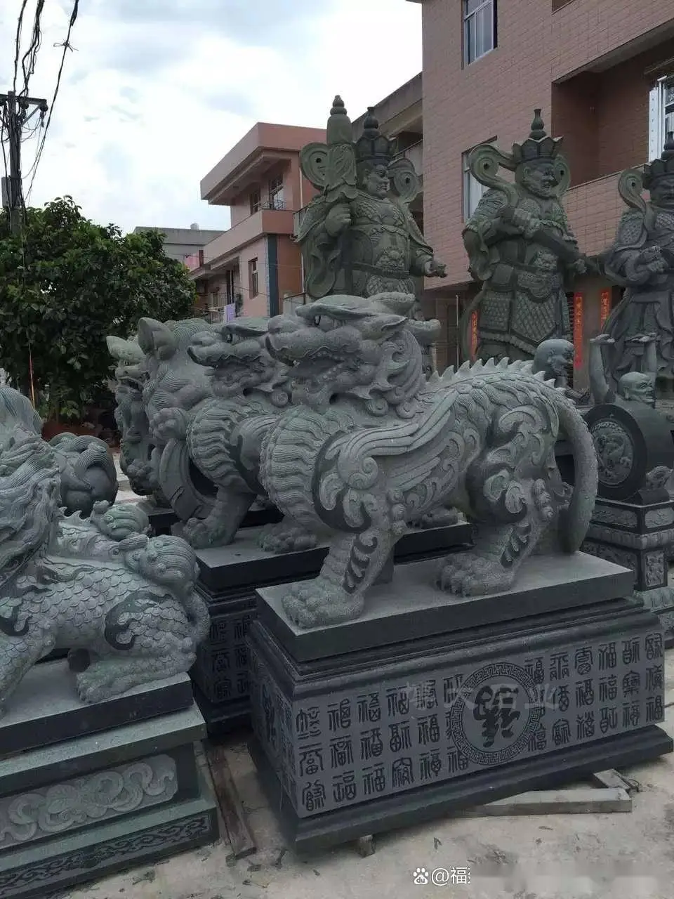 貔貅化解尖角煞摆放风水学_石雕貔貅门口摆放风水禁忌破解方法_貔貅摆放风水禁忌与破解技巧