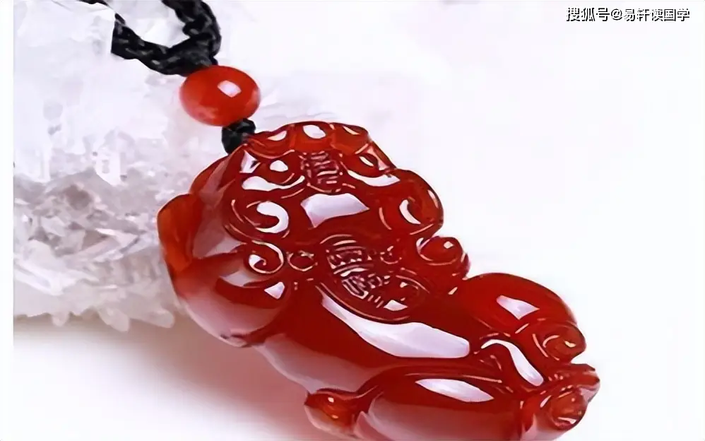 貔貅命理五行佩戴禁忌_貔貅化解尖角煞摆放风水学_貔貅风水招财摆放