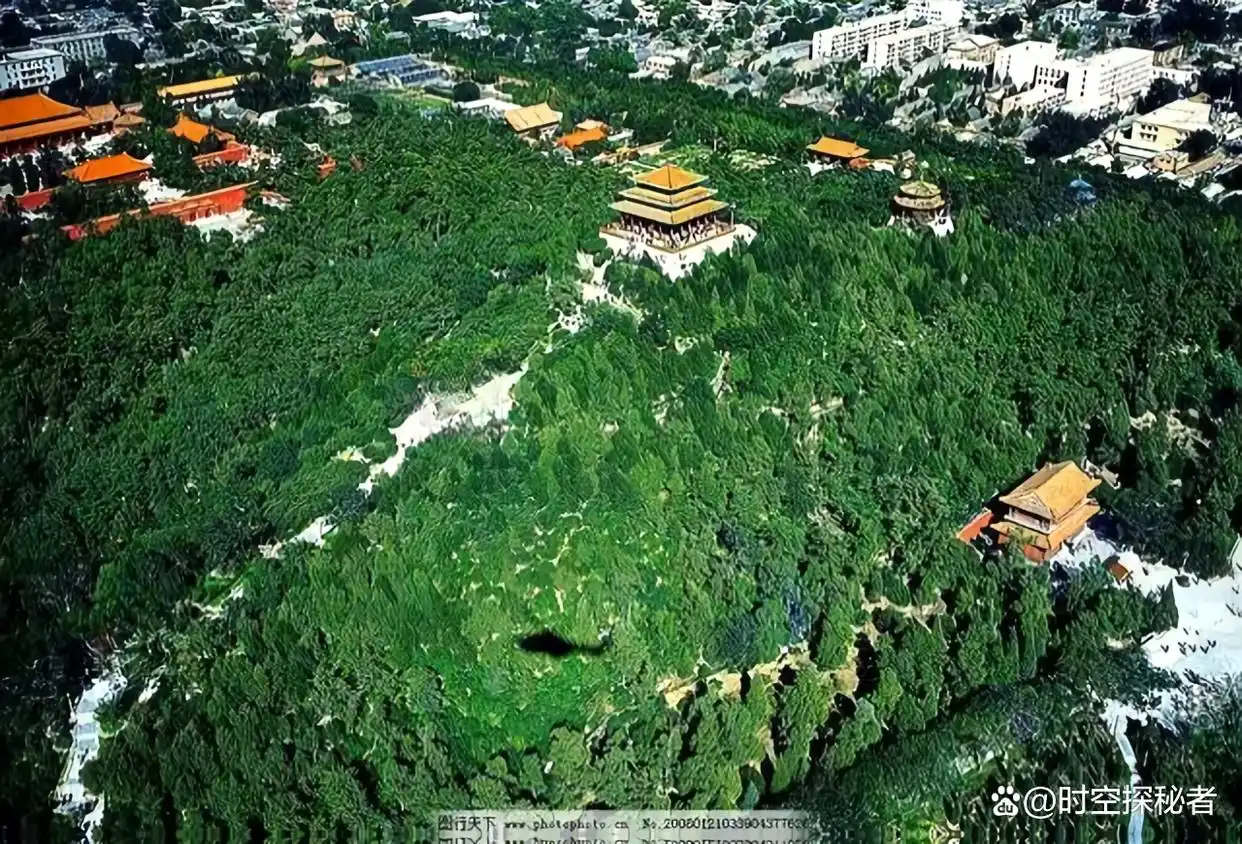 穿堂风对室温影响_院子大门风水禁忌_大门朝空风水禁忌