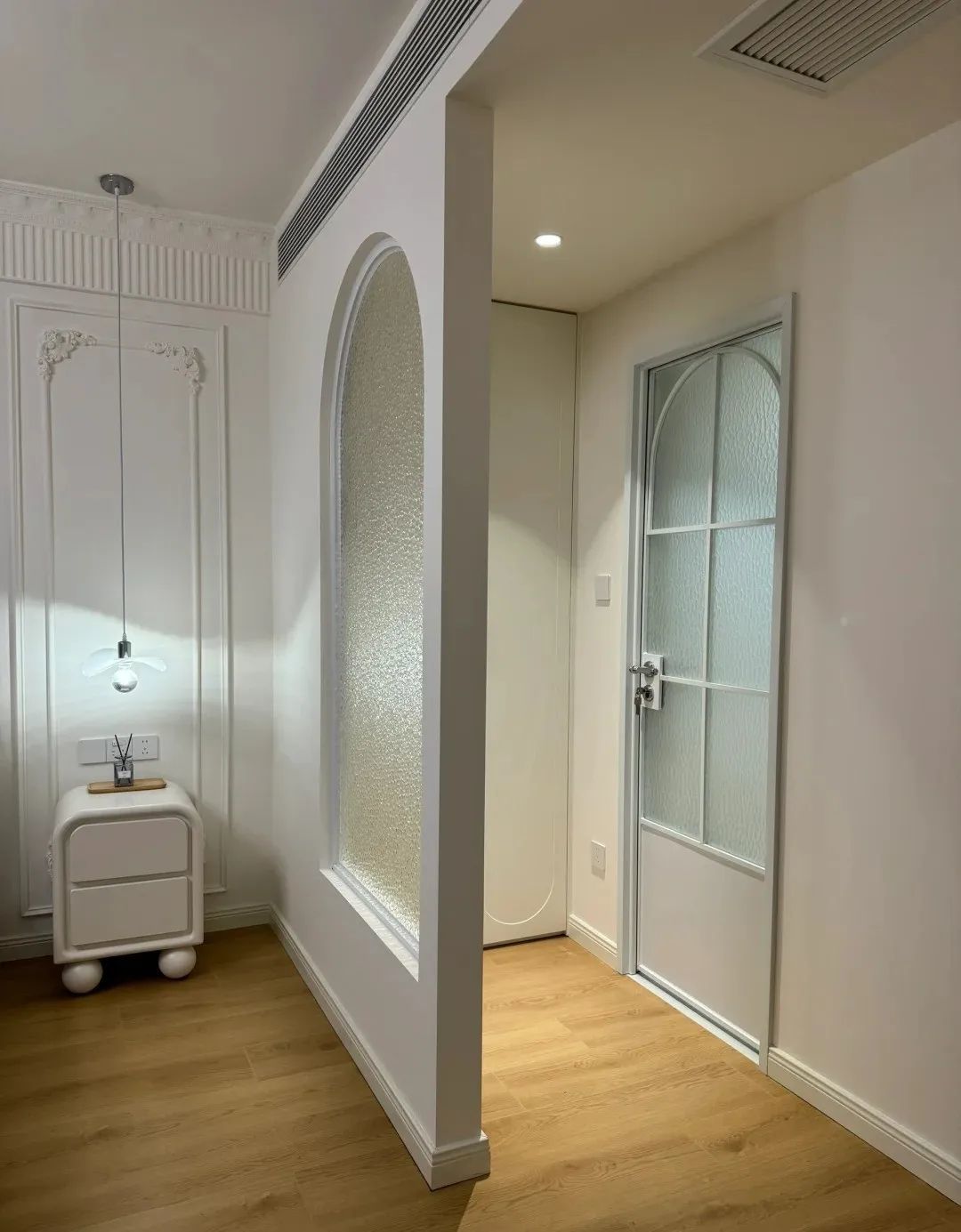 卫生间大门对冲风水禁忌_卫生间正对床风水化解_卫生间厨房布局风水禁忌