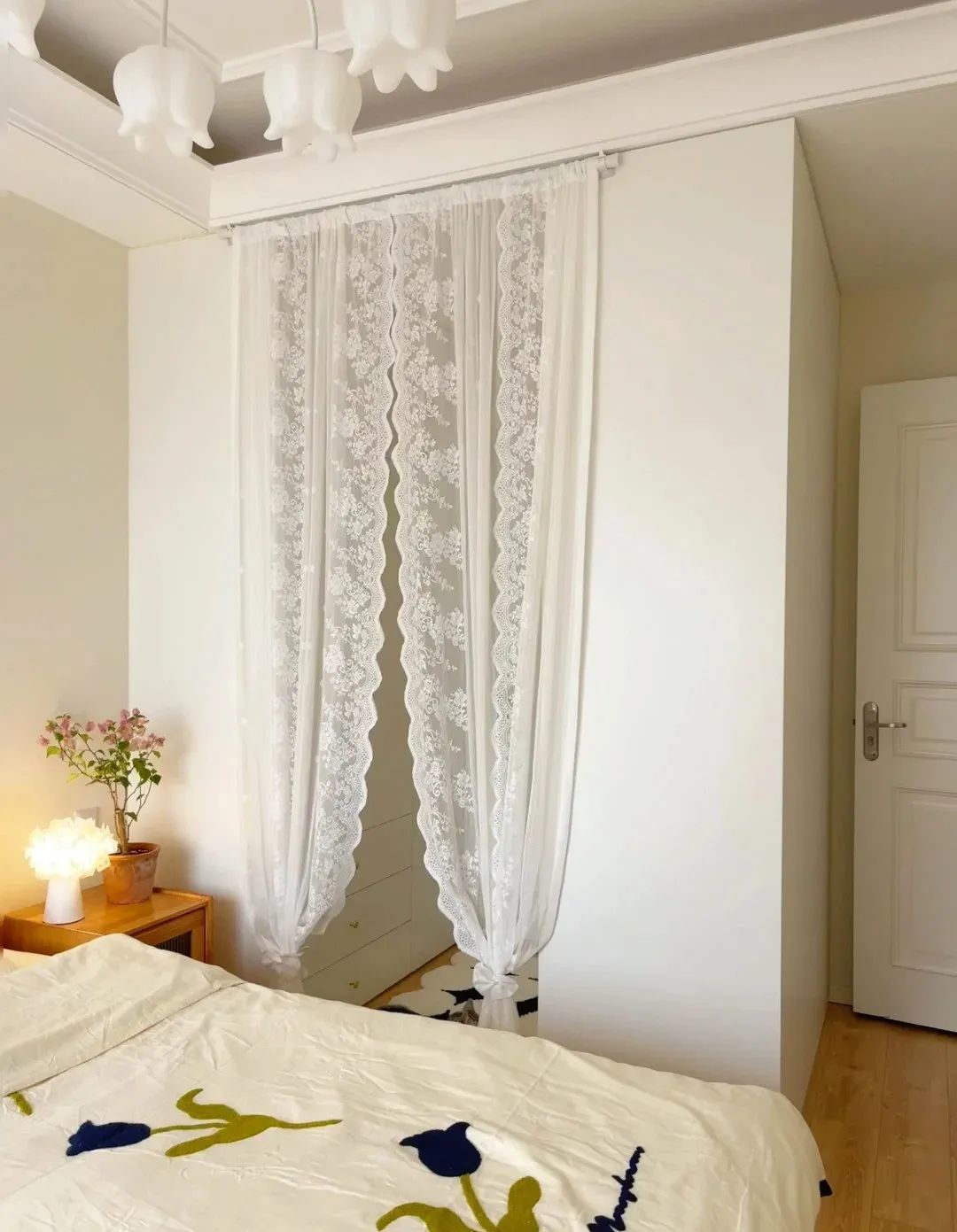 卫生间厨房布局风水禁忌_卫生间大门对冲风水禁忌_卫生间正对床风水化解