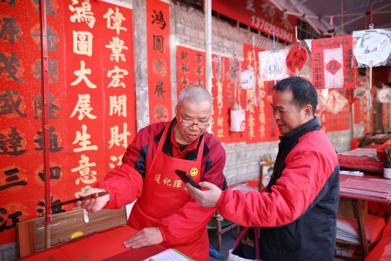 办公室养鱼风水禁忌_广东老板风水布局_办公室书法风水