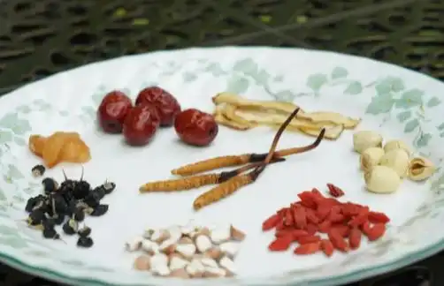 膏方个性化配方治疗亚健康_湖北老中医膏方调理_古法养生膏方