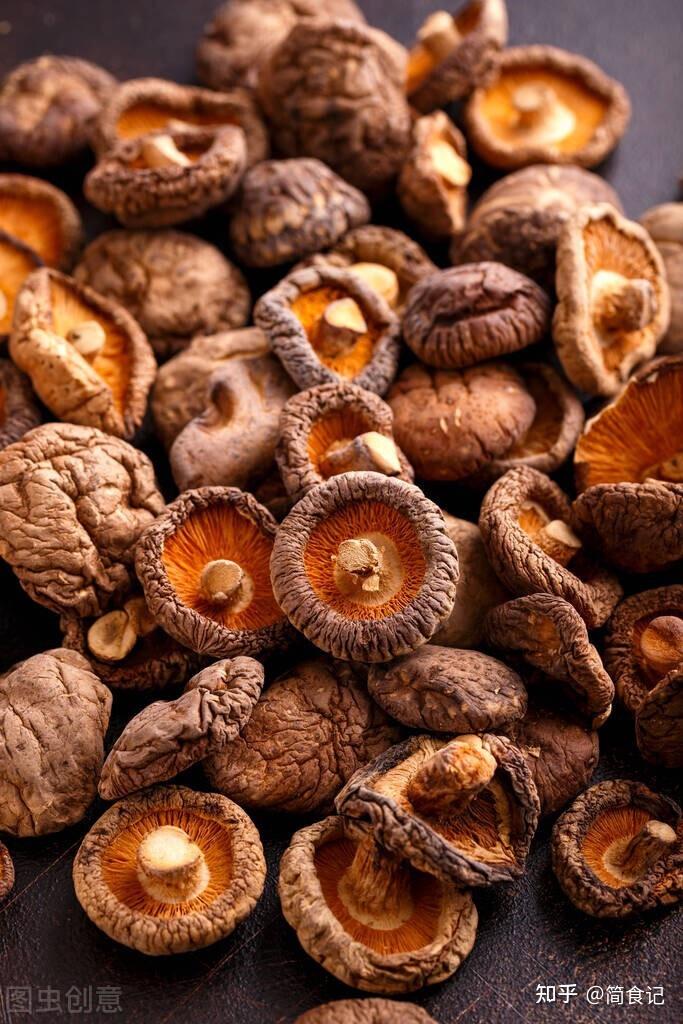 香菇食疗_干香菇与鲜香菇的区别_香菇营养价值