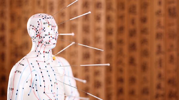 针灸调理脾胃效果显著_中医经络穴位调理脾胃_足三里中脘健脾和胃穴位