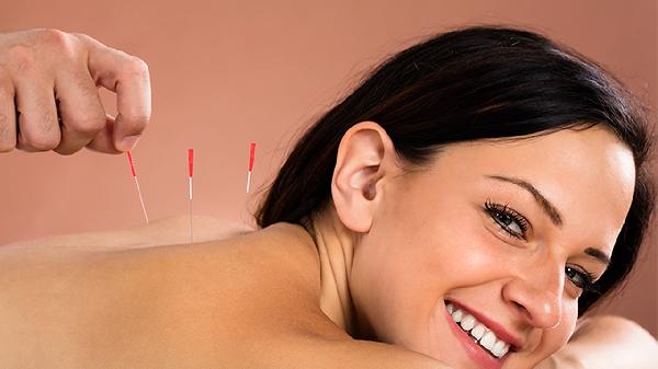 足三里中脘健脾和胃穴位_中医经络穴位调理脾胃_针灸调理脾胃效果显著