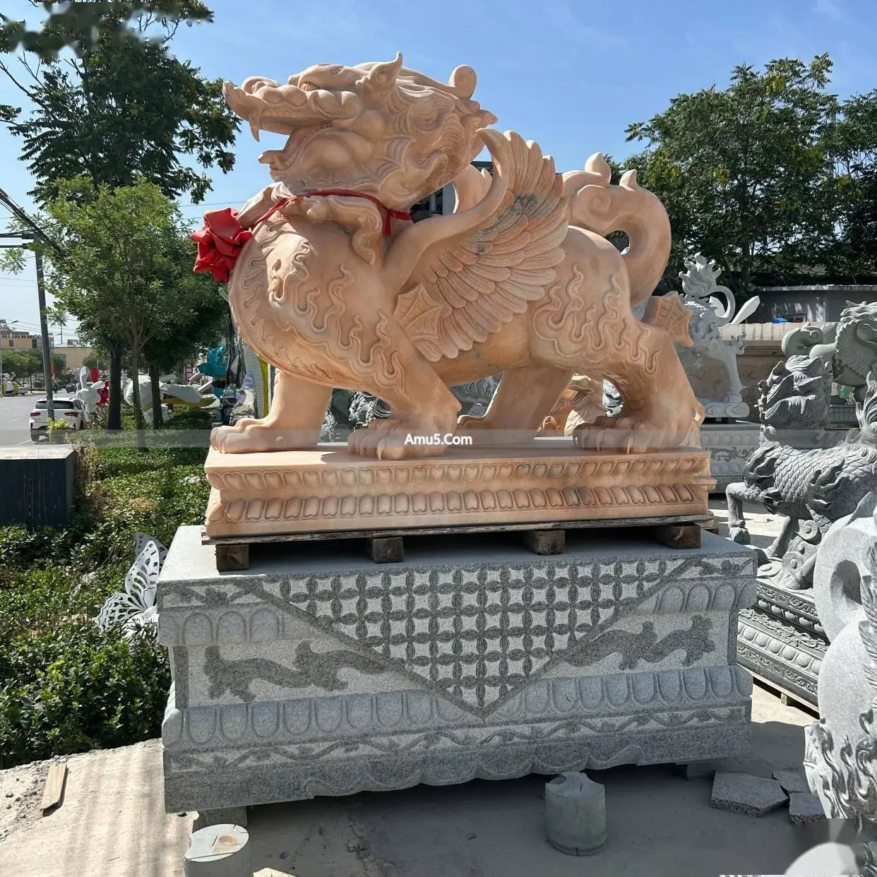 传统与现代貔貅艺术_石雕貔貅风格演变_貔貅摆件工艺