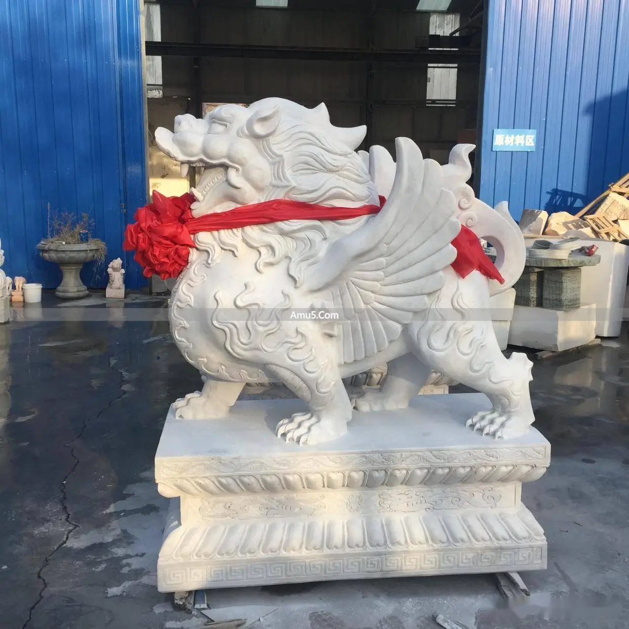 石雕貔貅风格演变_传统与现代貔貅艺术_貔貅摆件工艺