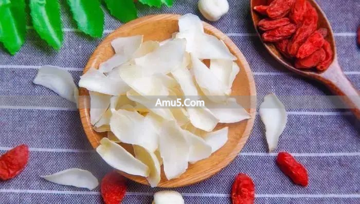 中医养肺阴防肺燥_润肺本草茶饮_肺燥润肺偏方