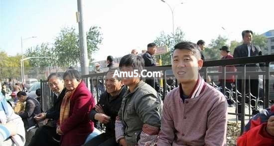 浙江横店影视城群众演员_北影门口群众演员_中国群众演员生存现状