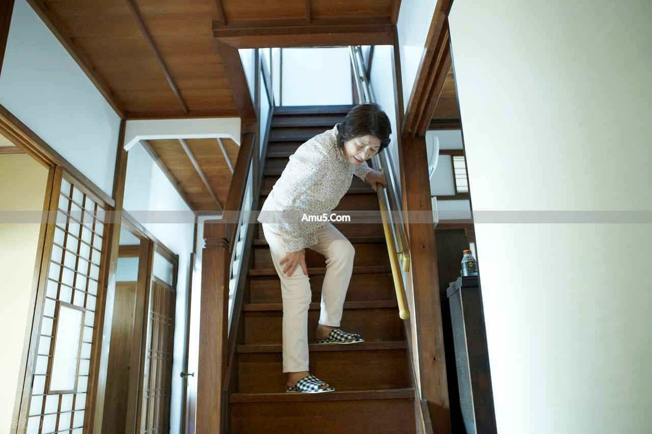 中老年关节炎日常护理_关节炎中医温养_中医关节养护