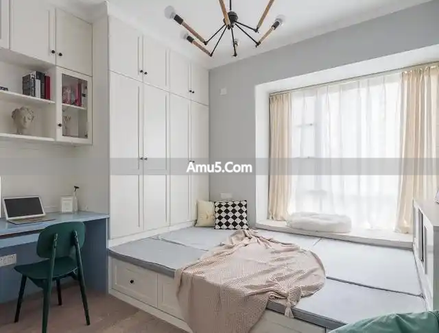 卧室书桌空间利用技巧_卧室书桌摆放位置_民间风水卧室书桌摆放