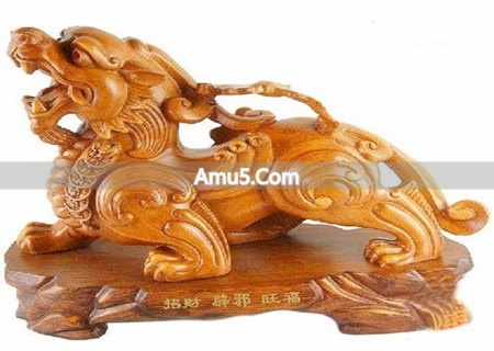 貔貅放哪里最招财_貔貅摆件在家如何摆放_貔貅的摆件