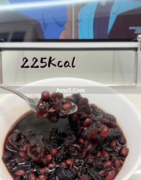 黑芝麻黑米黑枸杞黑豆煮粥防白发 _ 中医肾虚白发食疗方案 _ 食疗白发变黑发