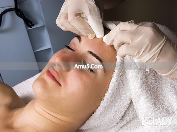 干性皮肤怎么补水 _ 干性皮肤补水小妙招 _ 怎样给皮肤补水偏方