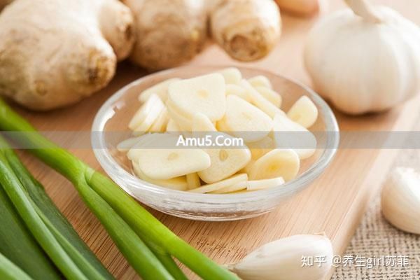 肾虚症状 _ 补肾食疗菜谱 _ 黑色食物补肾