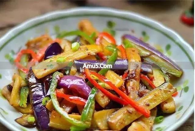 西红柿炒鸡蛋做法 _ 番茄炒蛋食疗菜谱 _ 芝香四季豆食谱